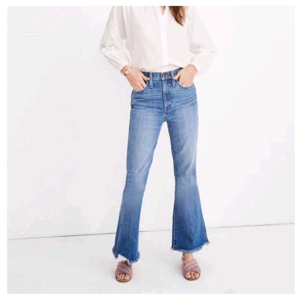 Madewell Rigid Flare Frayed Hem Medium Wash Denim Jeans, Women's Size 31